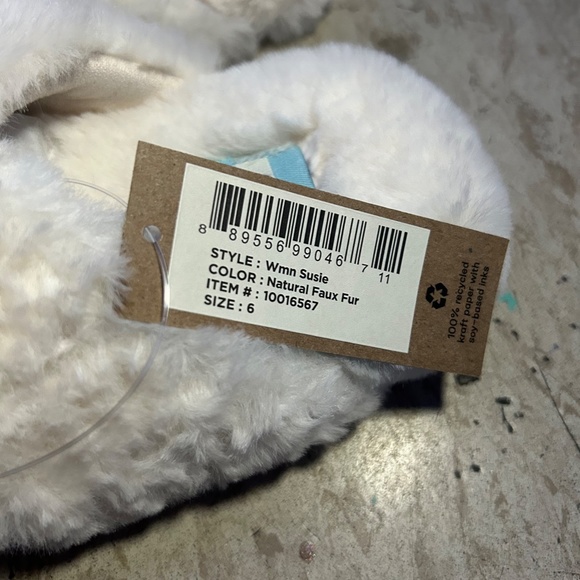 Sandals - Picture 3 of 4